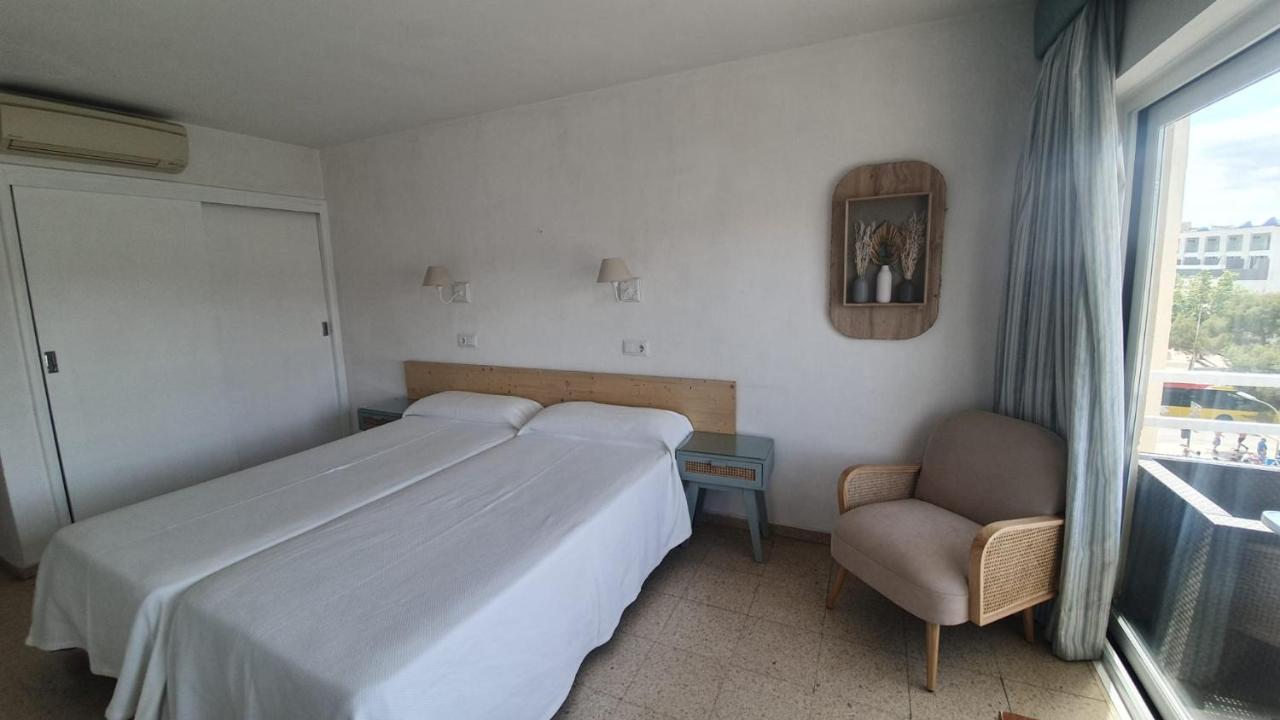Hostal Roberto Пальма Нова Экстерьер фото